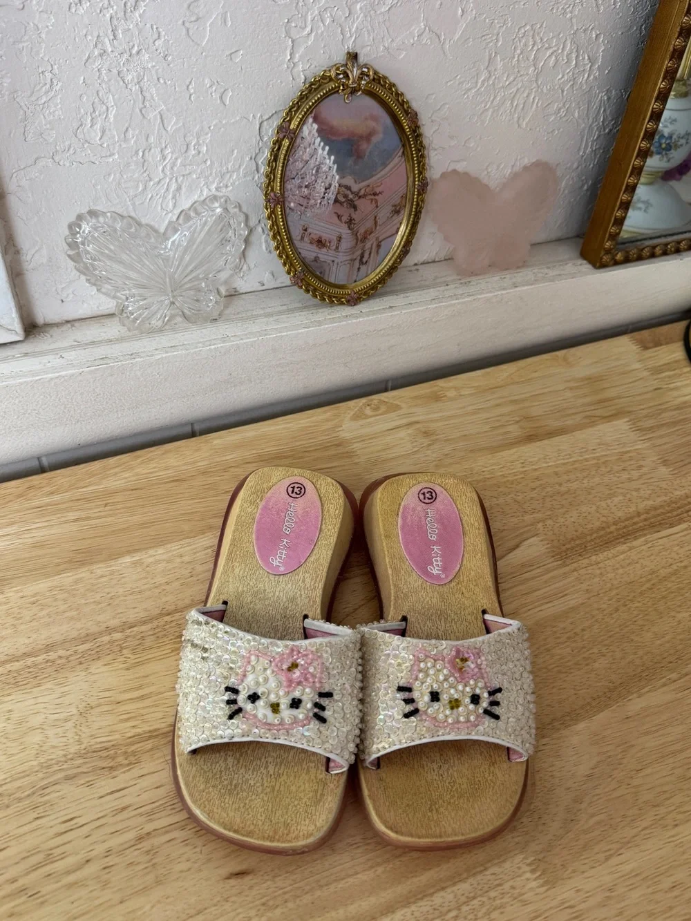Vintage Hello Kitty Beaded Sandals Kids Size 13 Y2K Kawaii Pearl Sequin Platform